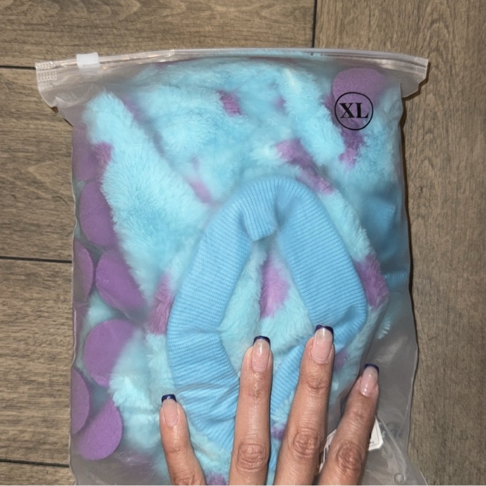 Cute Dinosaur Shaped Pet Hoodie Size XL - Picture 5 of 6